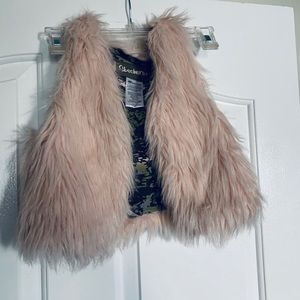 Girls Skechers size 10/12 girls pink vest